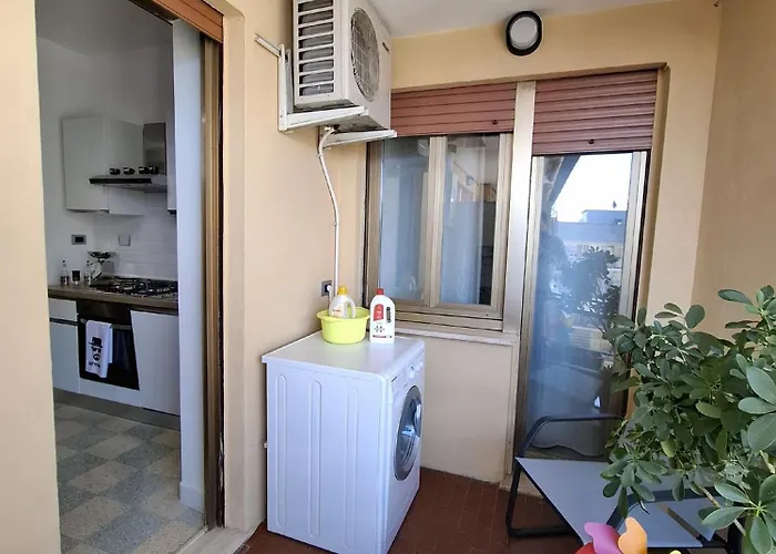 Apartment Lumina - Bright Two-room Near Metro C, 6 Stops From The Colosseum