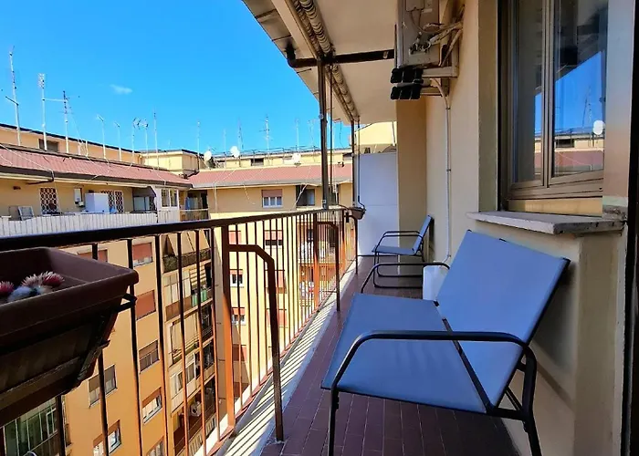 Lumina - Bright Two-room Near Metro C, 6 Stops From The Colosseum Apartment Rome