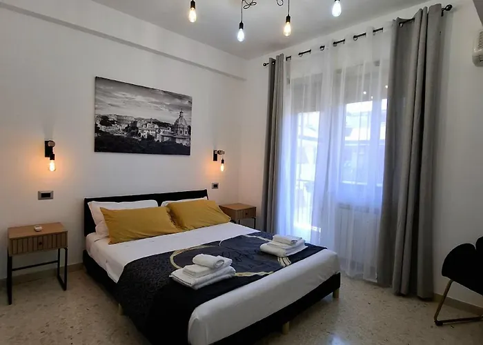 Lumina - Bright Two-room Near Metro C, 6 Stops From The Colosseum Apartment *