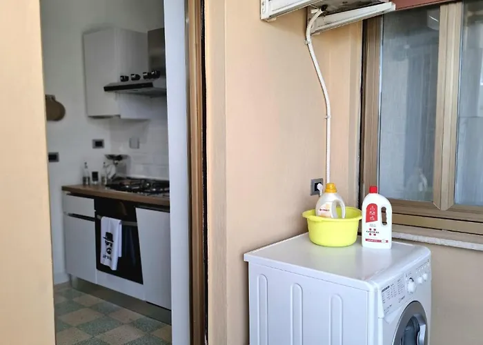 Lumina - Bright Two-room Near Metro C, 6 Stops From The Colosseum *