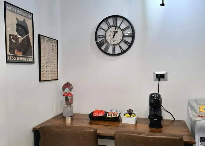 Lumina - Bright Two-room Near Metro C, 6 Stops From The Colosseum *