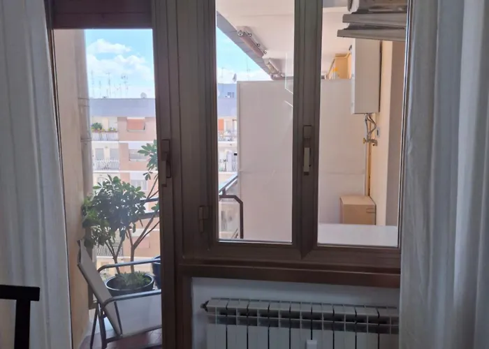 Lumina - Bright Two-room Near Metro C, 6 Stops From The Colosseum