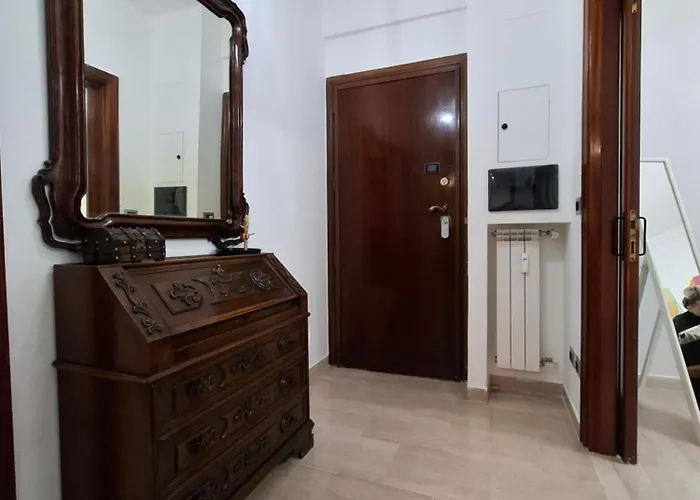 Lumina - Bright Two-room Near Metro C, 6 Stops From The Colosseum * Rome